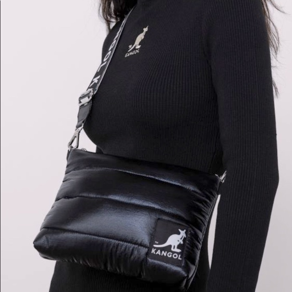 KANGOL PADDED SHOULDER BAG